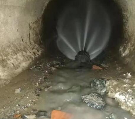 军垦路街道市政管道清淤