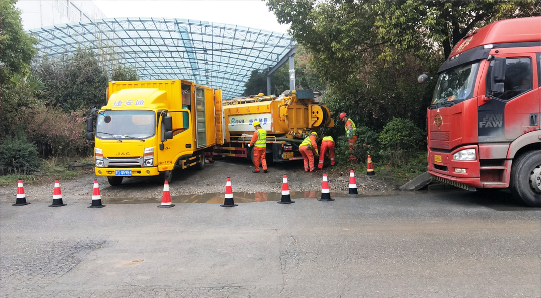 军垦路街道成区雨污水管网“四位一体”检测疏通项目